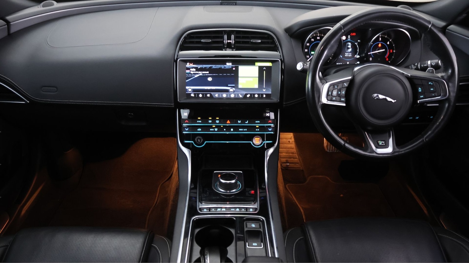 Used Jaguar XE 2019 for sale - 77998611: Photo 13