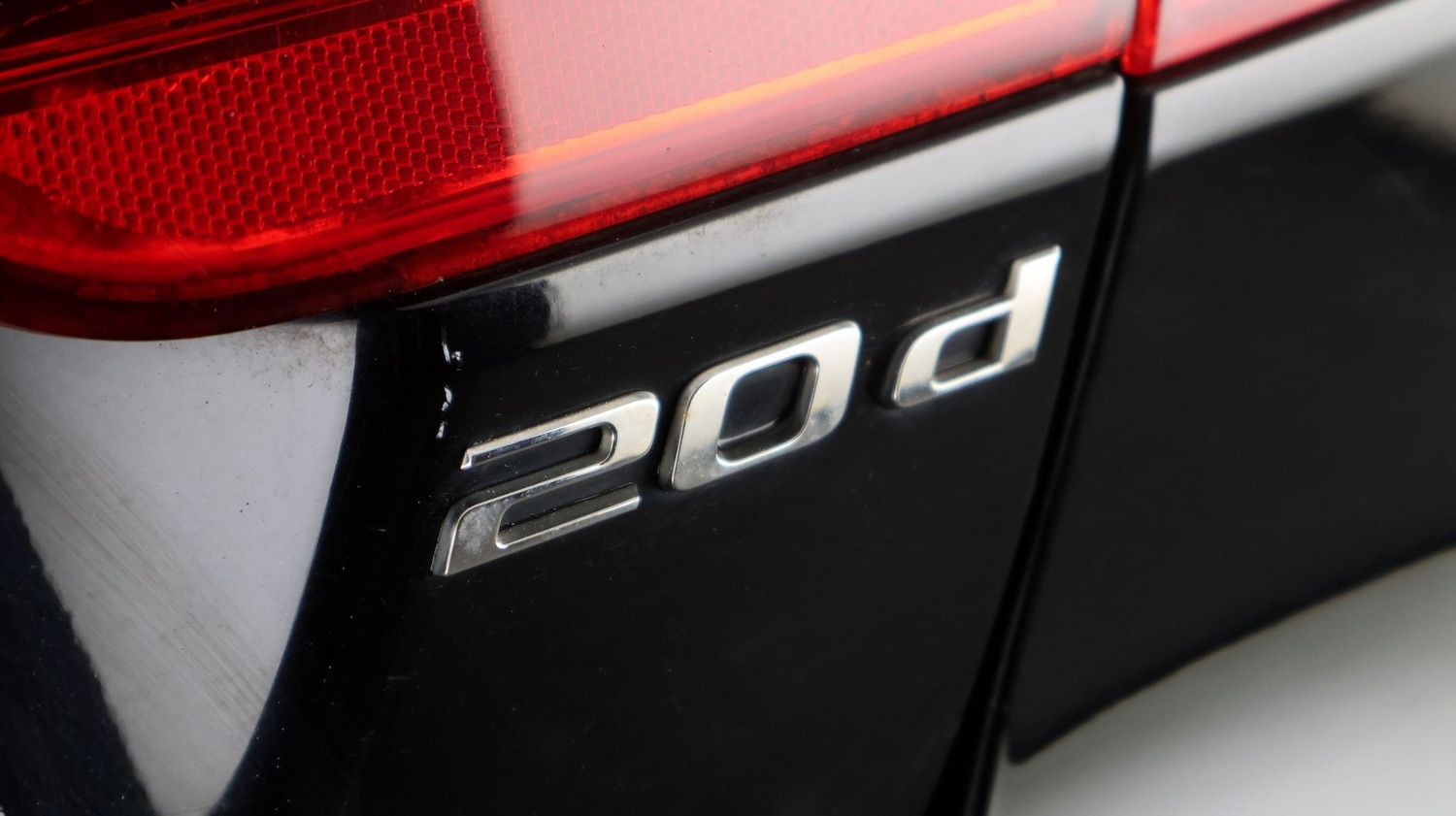 Used Jaguar XE 2019 for sale - 77998611: Photo 21