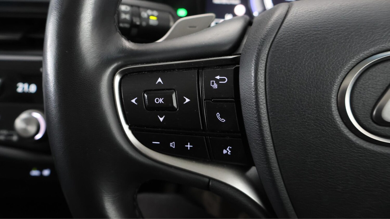 Used Lexus ES for sale - 76433242: Photo 24