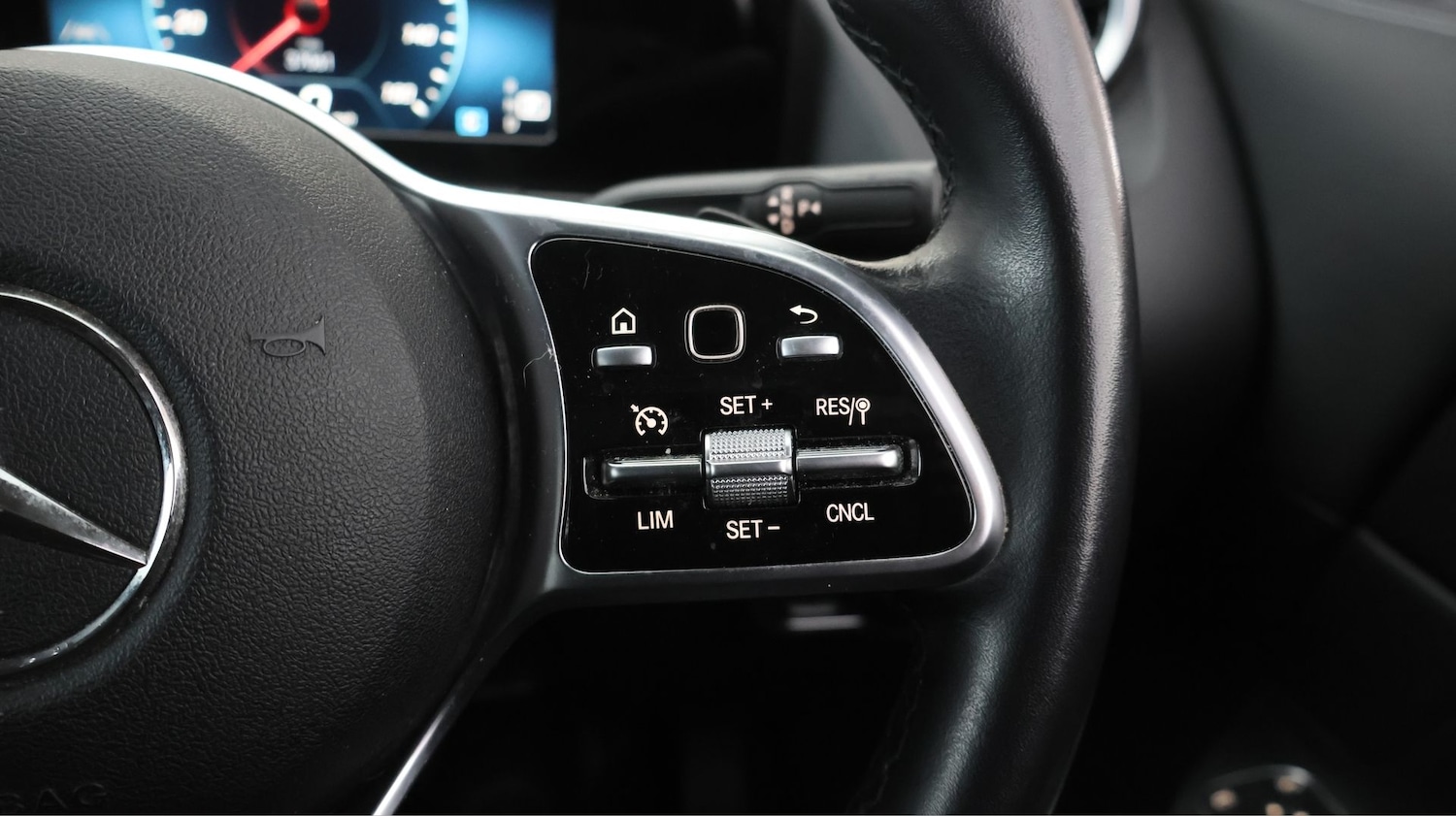 Used Mercedes-Benz GLA 2021 for sale - 77310609: Photo 25