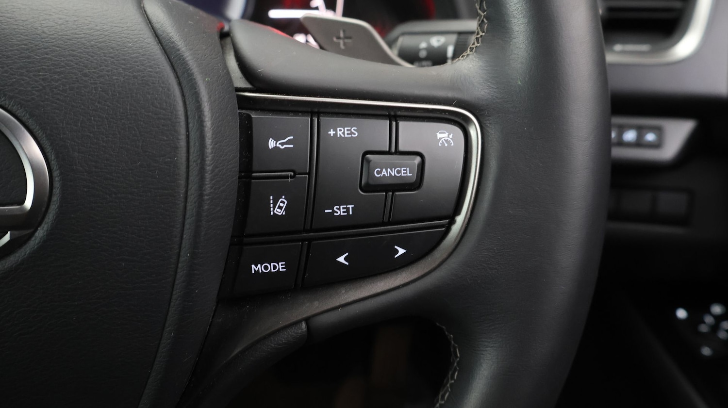 Used Lexus UX 2023 for sale - 77643917: Photo 22