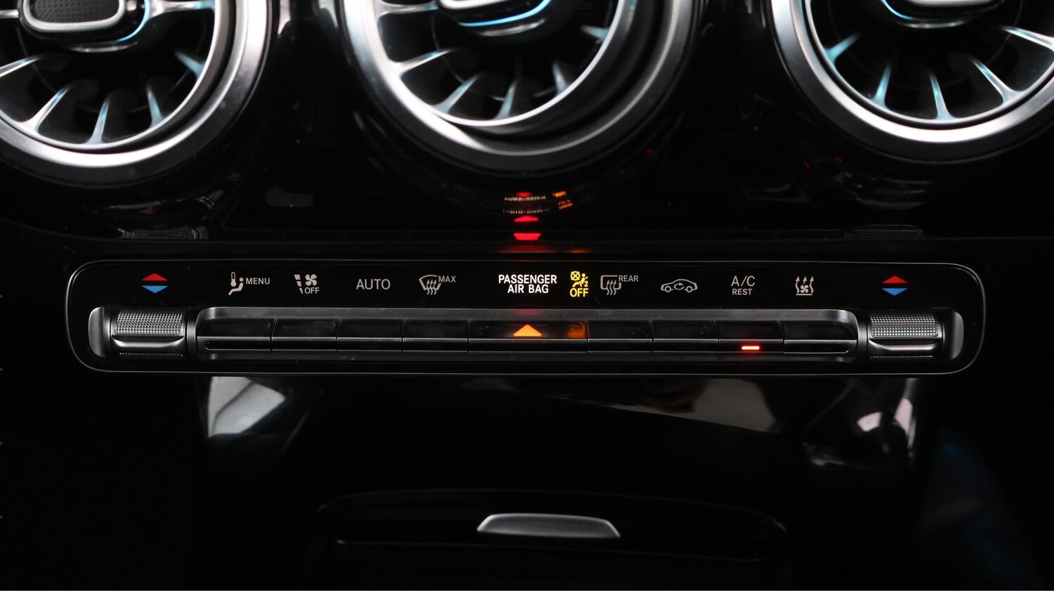 Used Mercedes-Benz A-Class 2022 for sale - 77896071: Photo 12