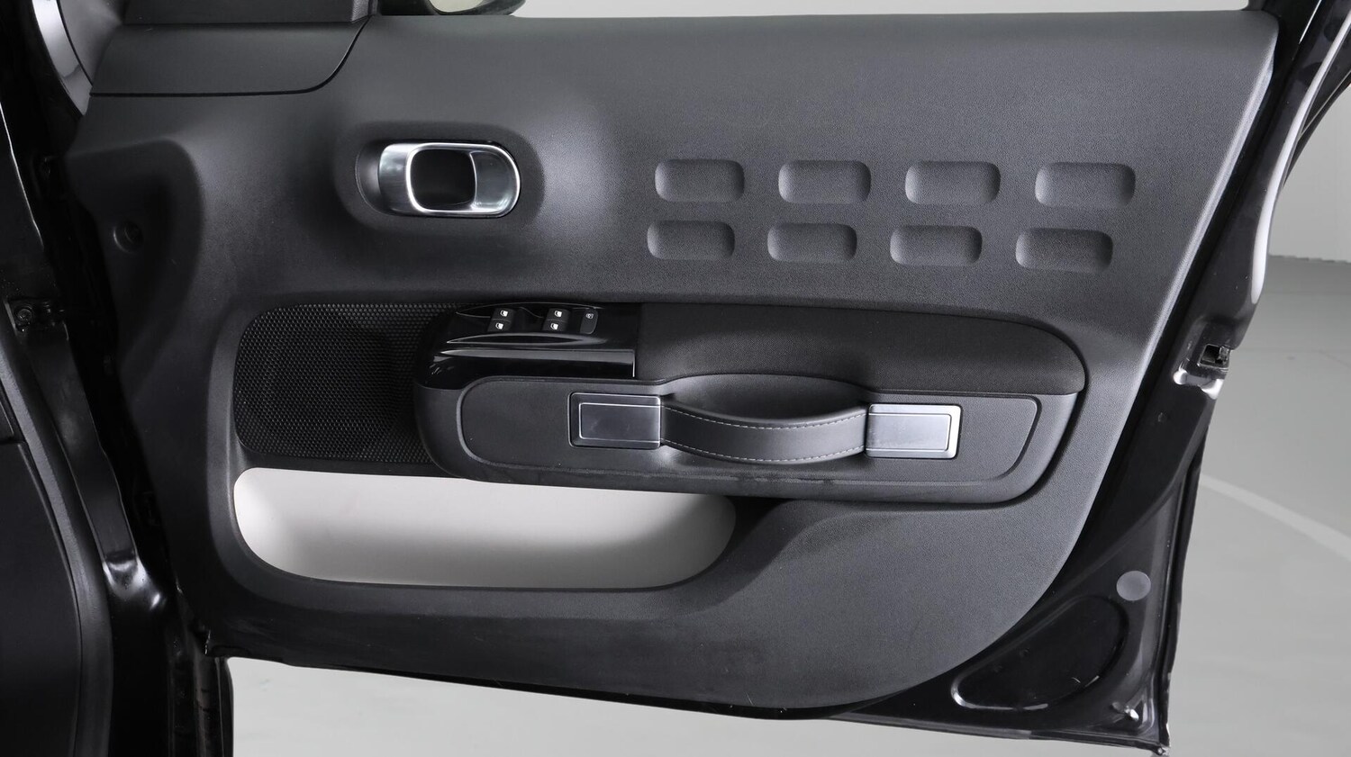 Used Citroen C3 2023 for sale - 76174899: Photo 15