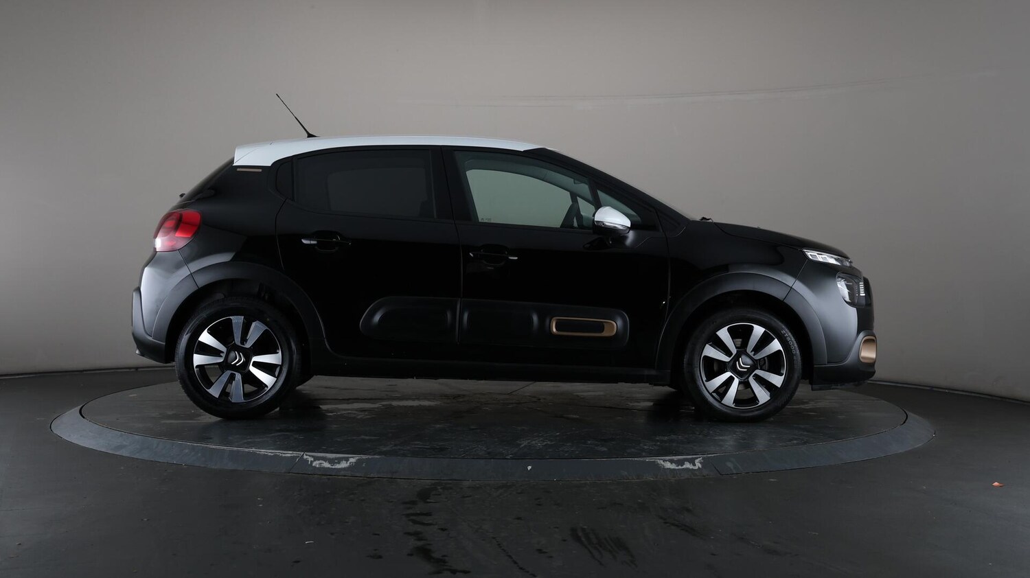 Used Citroen C3 2023 for sale - 76174899: Photo 49