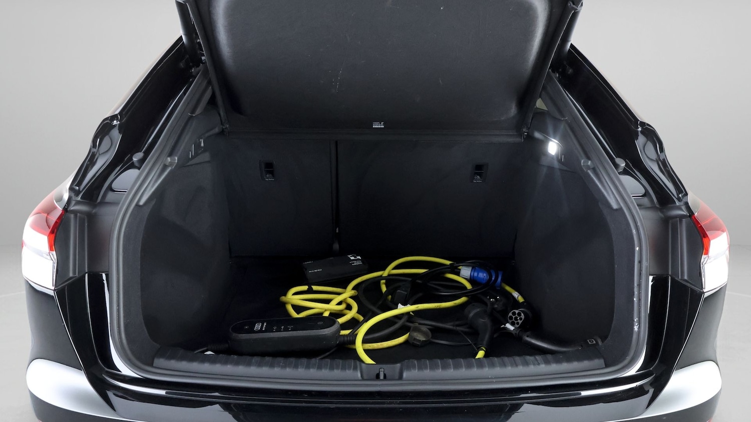 Used Audi Q4 e-tron 2023 for sale - 78048381: Photo 16