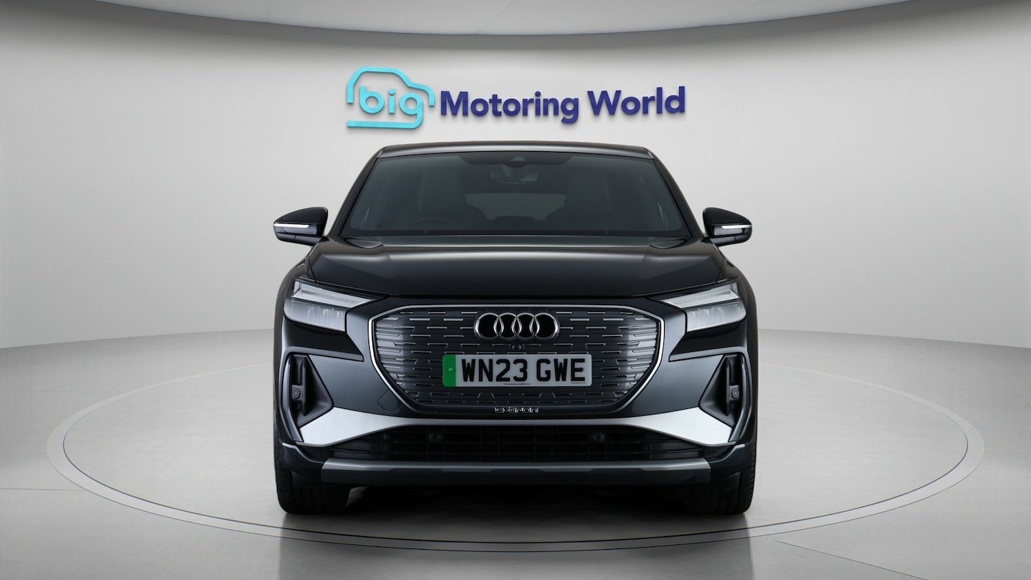 Used Audi Q4 e-tron 2023 for sale - 78048381: Photo 2