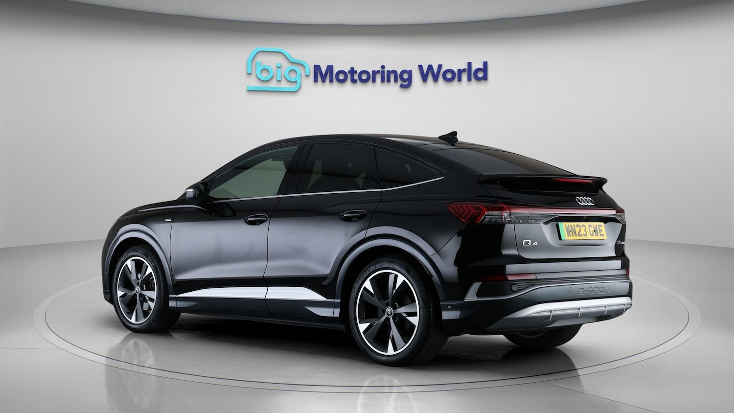 Used Audi Q4 e-tron 2023 for sale - 78048381: Photo 5