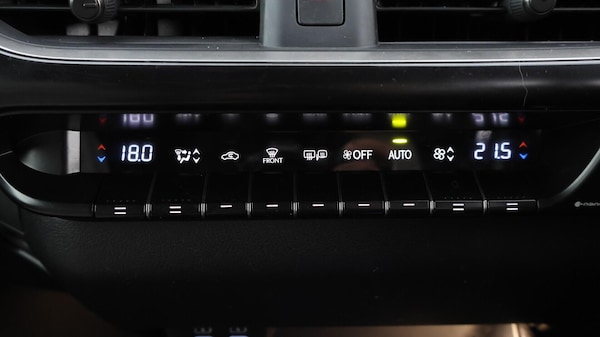 Used Lexus UX 2023 for sale - 76260222: Photo 13