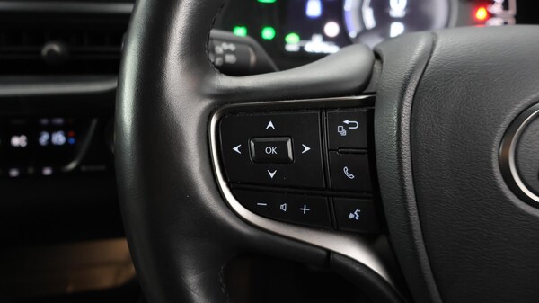 Used Lexus UX 2023 for sale - 76260222: Photo 23