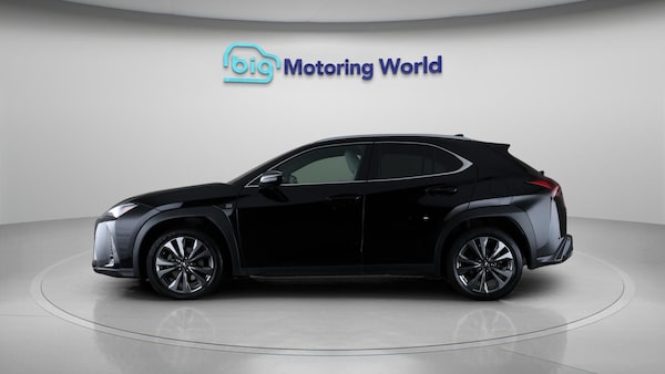 Used Lexus UX 2023 for sale - 76260222: Photo 5