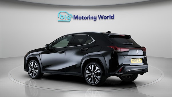 Used Lexus UX 2023 for sale - 76260222: Photo 6