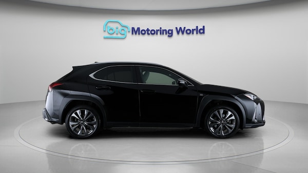 Used Lexus UX 2023 for sale - 76260222: Photo 9