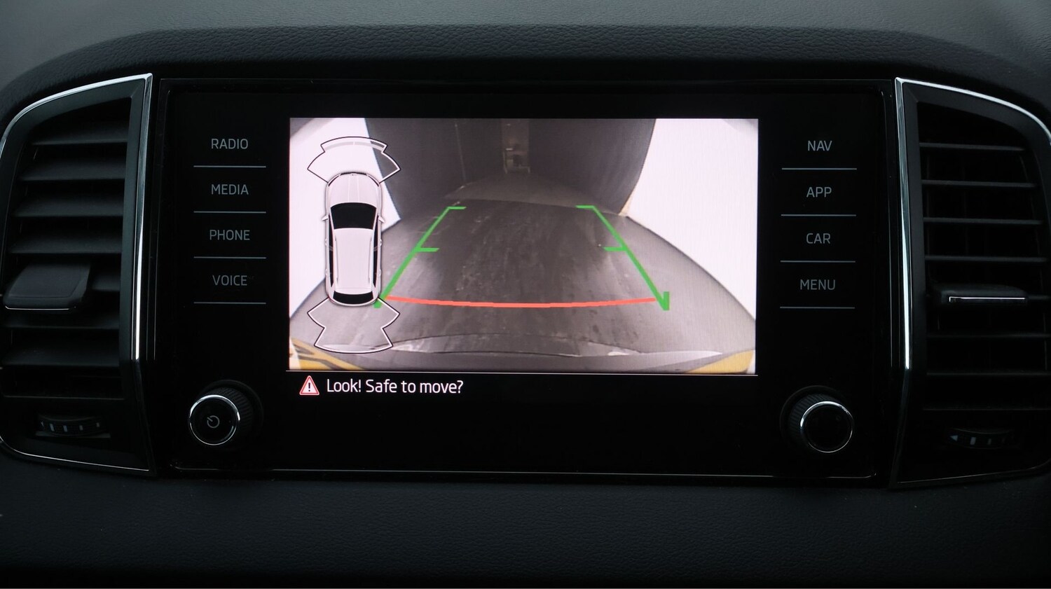 Used Skoda Karoq 2021 for sale - 77493245: Photo 21