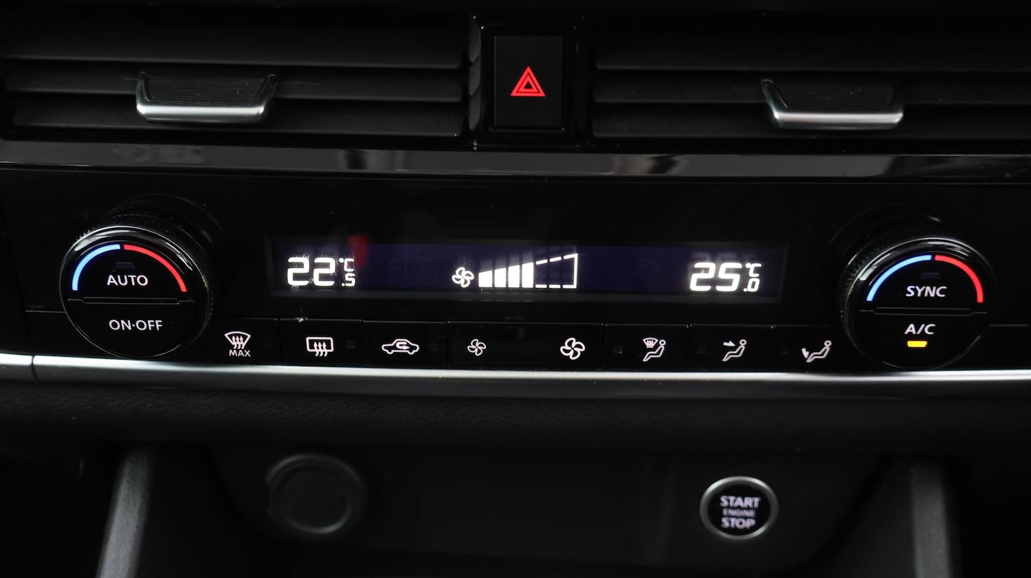 Used Nissan Qashqai 2023 for sale - 76645460: Photo 12