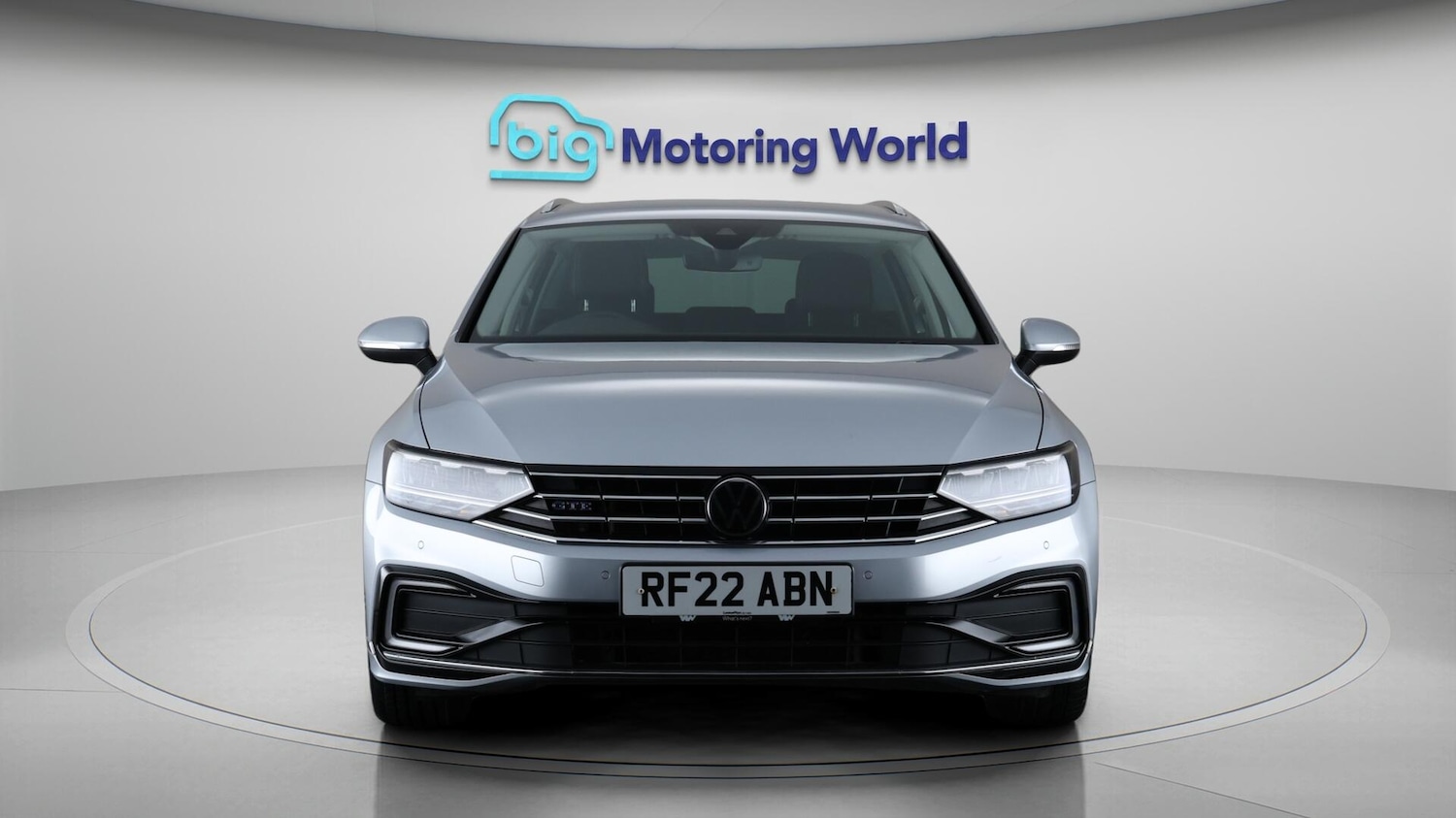 Used Volkswagen Passat 2022 for sale - 76109373: Photo 2