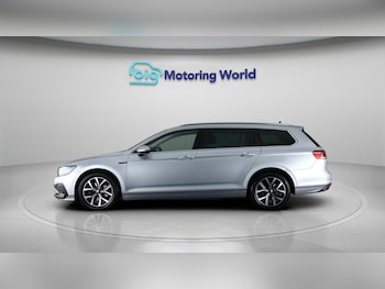 Used Volkswagen Passat 2022 for sale - 76109373: Photo 4