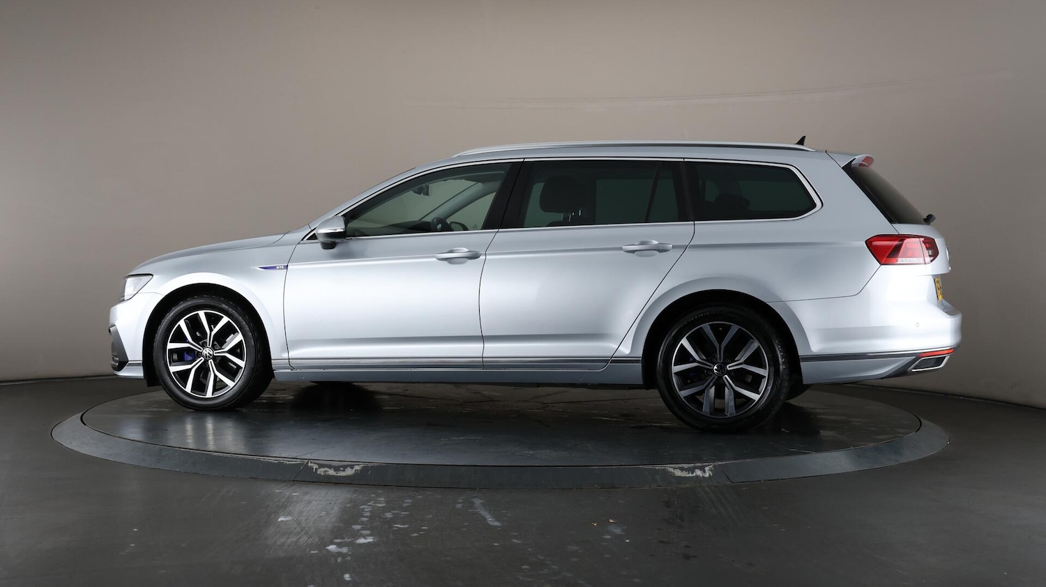 Used Volkswagen Passat 2022 for sale - 76109373: Photo 76