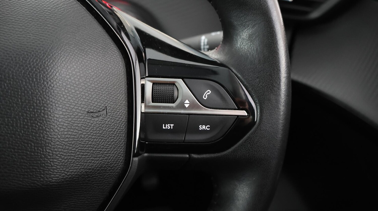 Used Peugeot 208 2020 for sale - 76060995: Photo 36