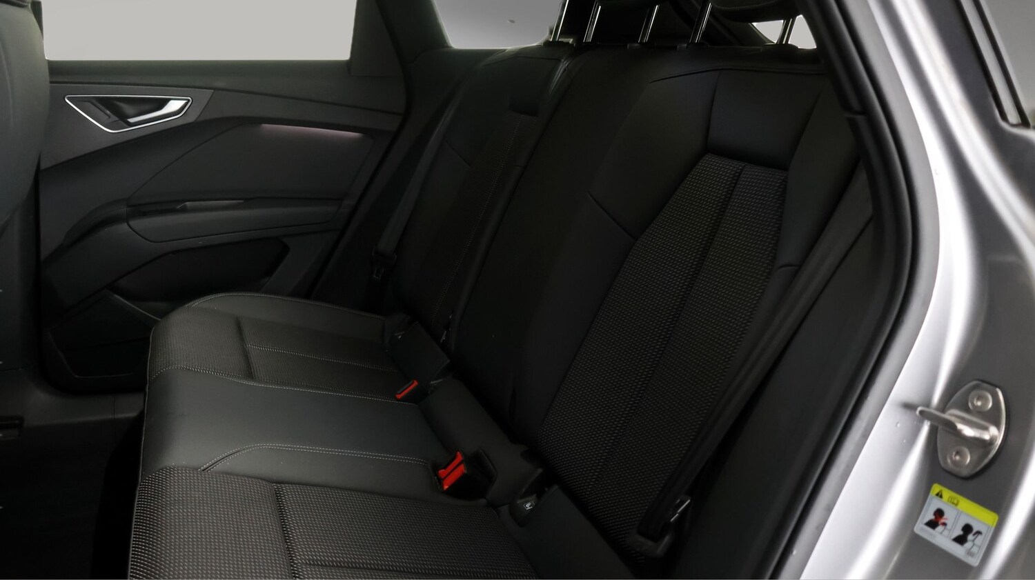 Used Audi Q4 e-tron 2023 for sale - 77971313: Photo 16