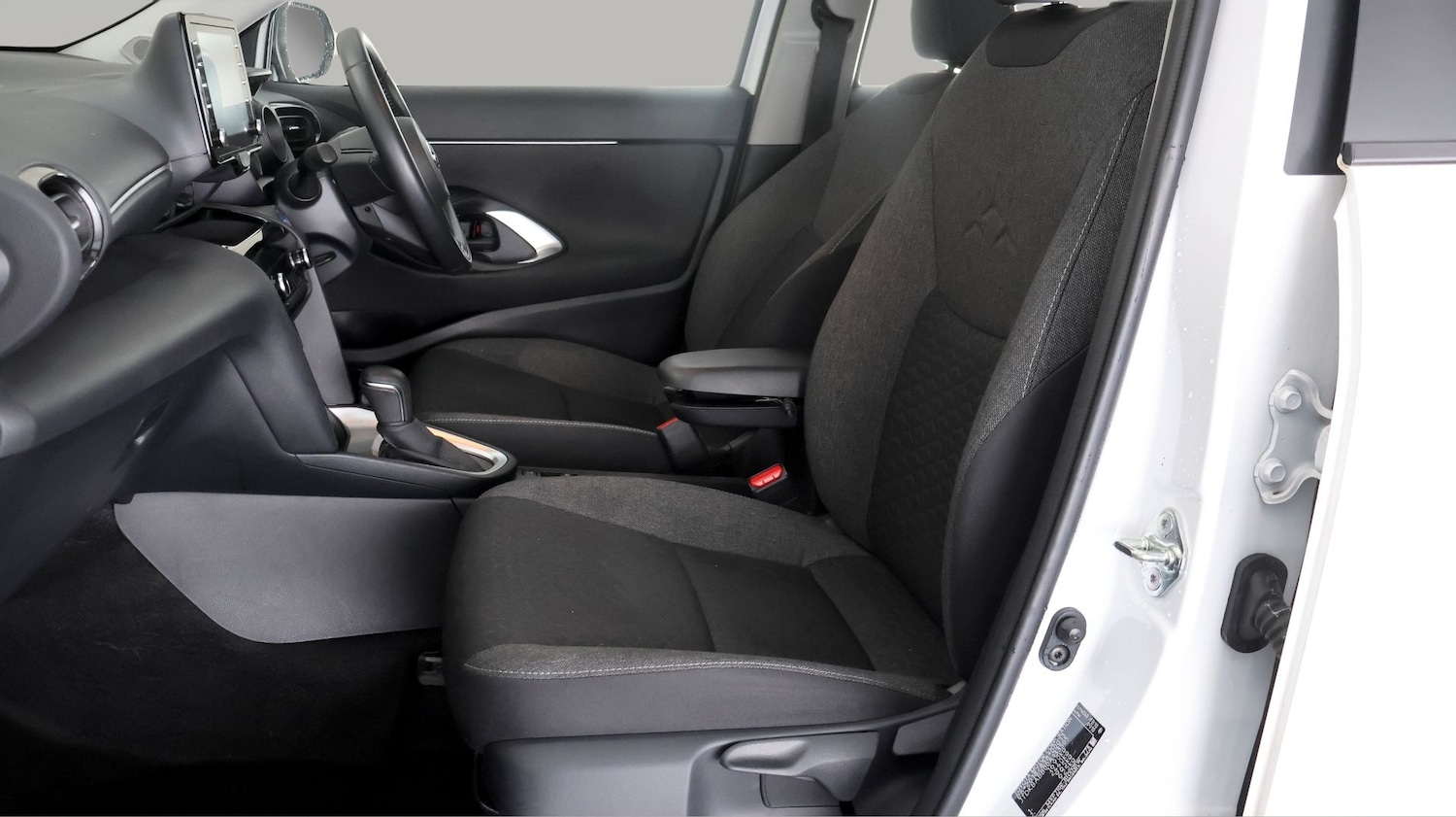 Used Toyota Yaris Cross 2023 for sale - 77976169: Photo 13