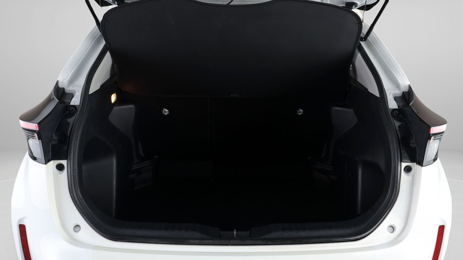 Used Toyota Yaris Cross 2023 for sale - 77976169: Photo 16