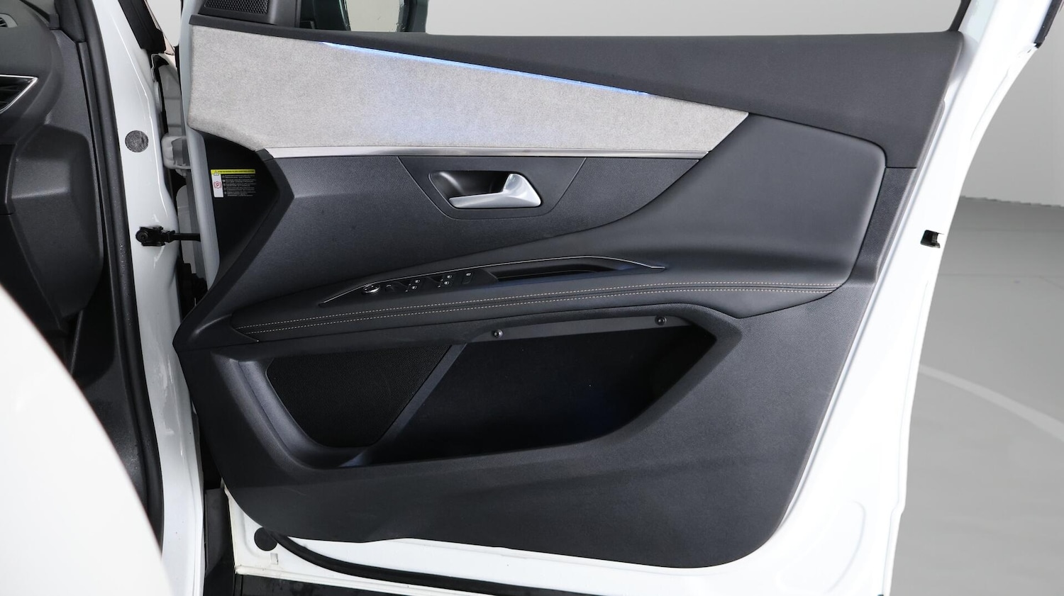 Used Peugeot 3008 2021 for sale - 76399137: Photo 16