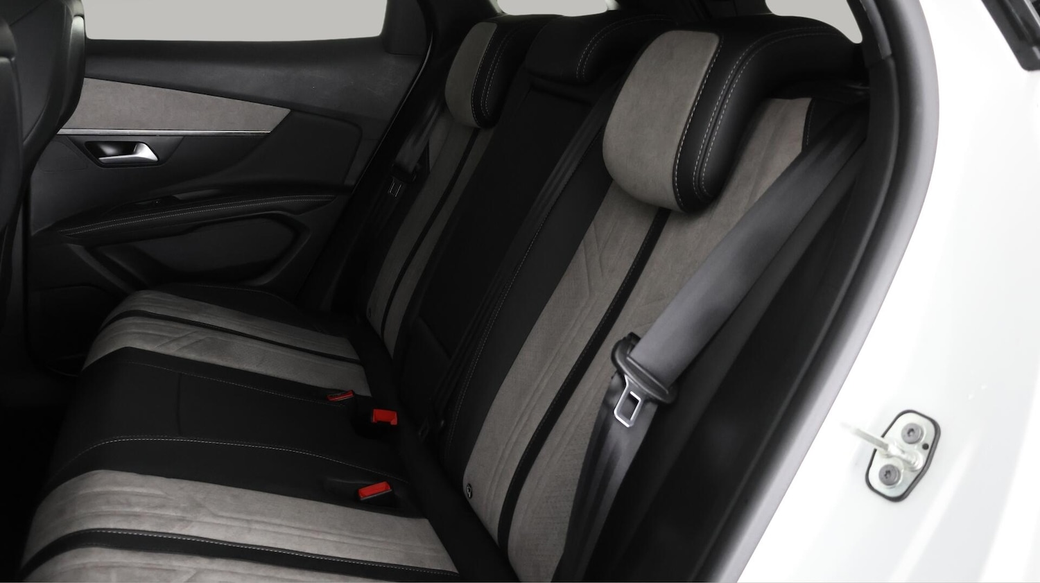 Used Peugeot 3008 2021 for sale - 76399137: Photo 17