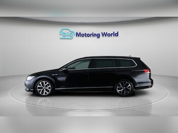 Used Volkswagen Passat 2022 for sale - 77319790: Photo