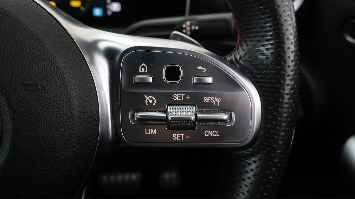 Used Mercedes-Benz A-Class 2019 for sale - 77636600: Photo 25