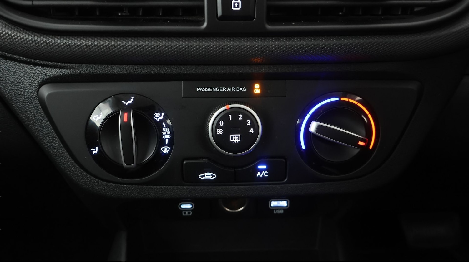 Used Hyundai i10 2024 for sale - 78045835: Photo 11