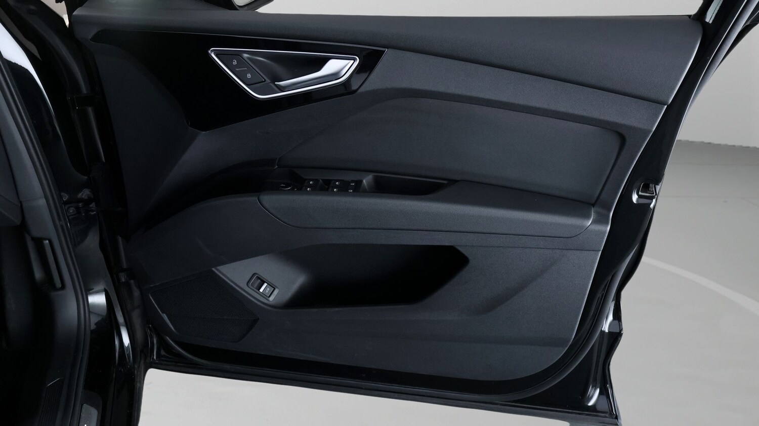 Used Audi Q4 e-tron 2023 for sale - 78007954: Photo 15