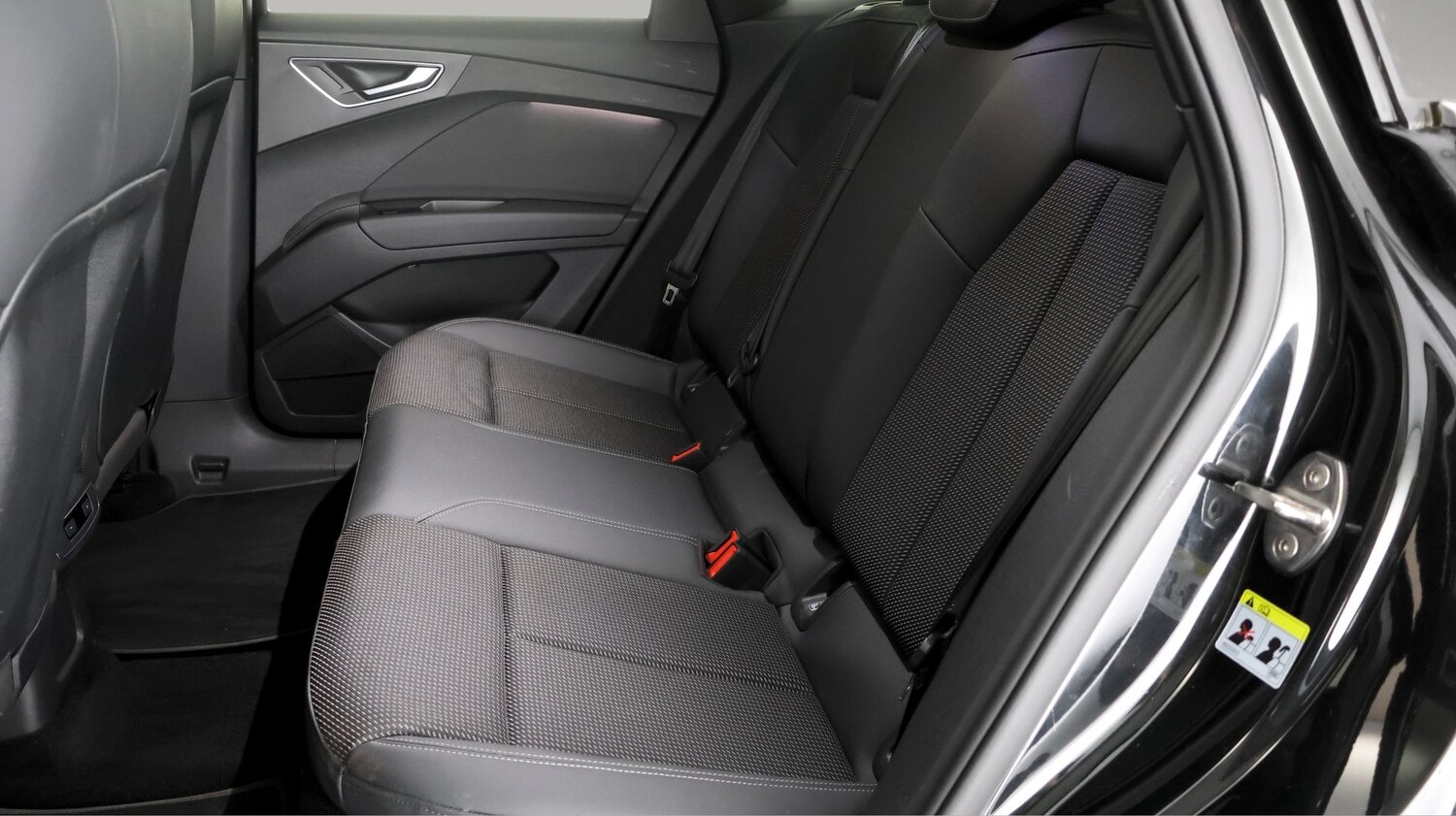 Used Audi Q4 e-tron 2023 for sale - 78007954: Photo 16