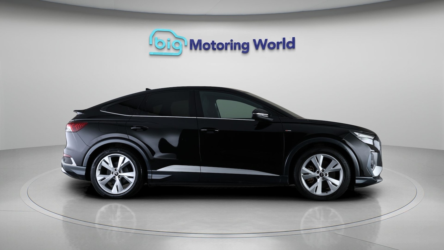 Used Audi Q4 e-tron 2023 for sale - 78007954: Photo 8