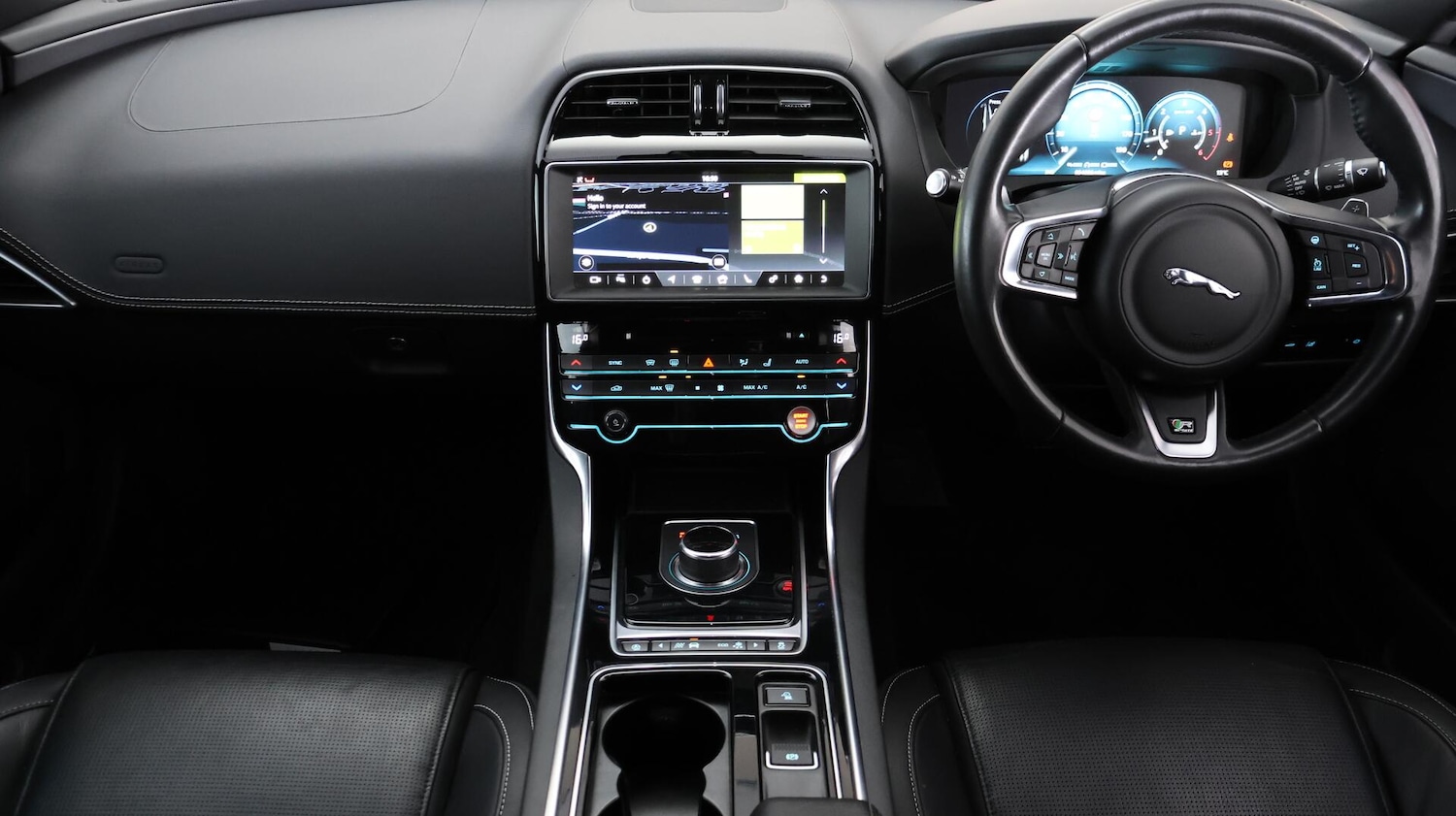 Used Jaguar XE 2018 for sale - 76370861: Photo 14