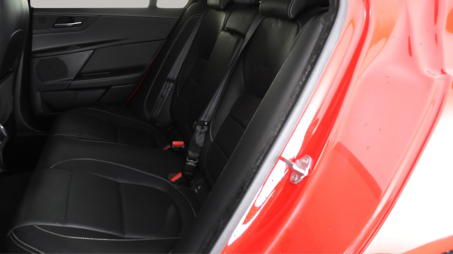 Used Jaguar XE 2018 for sale - 76370861: Photo 17
