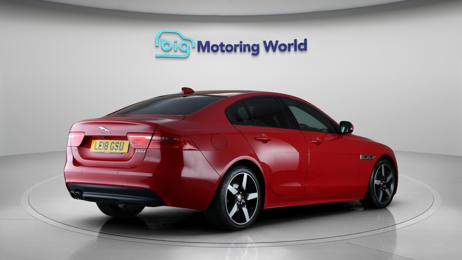 Used Jaguar XE 2018 for sale - 76370861: Photo 8