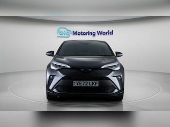 Used Toyota C-HR 2023 for sale - 77700948: Photo