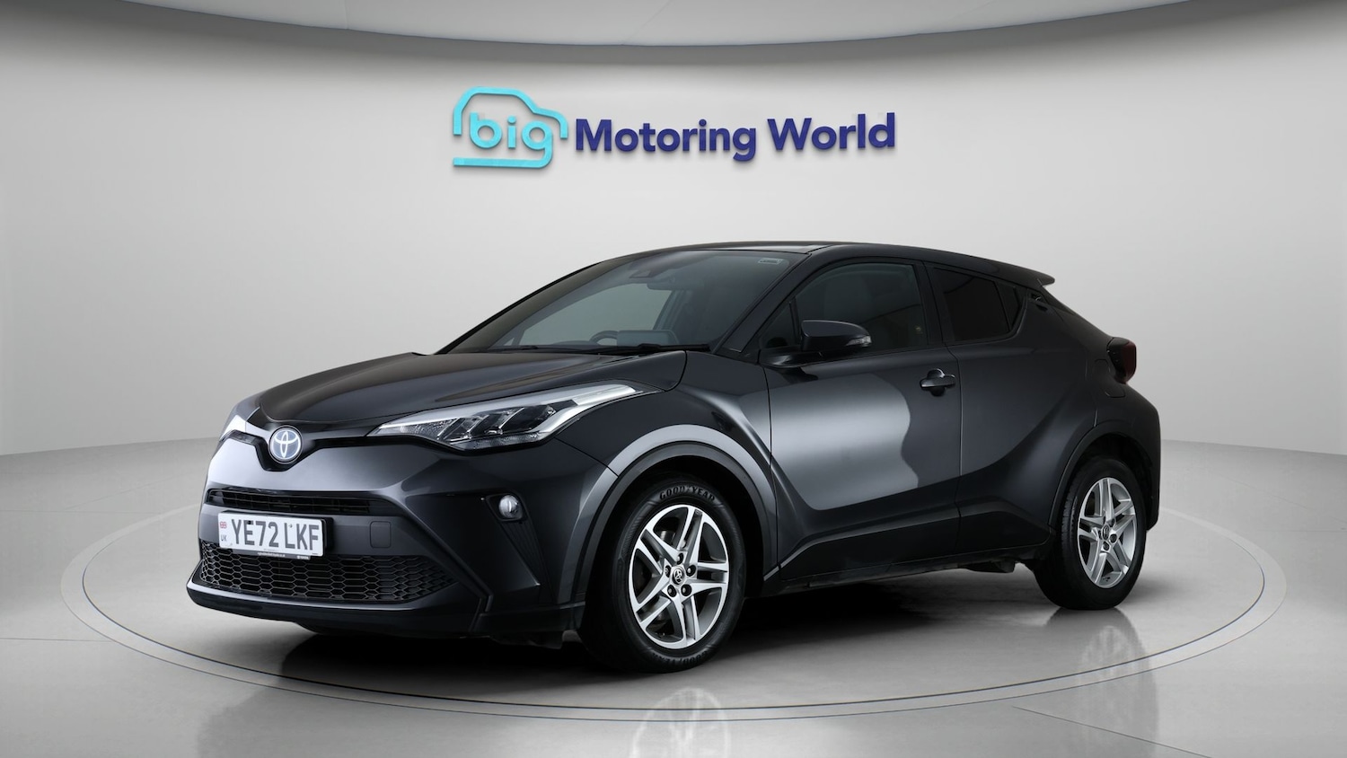 Used Toyota C-HR 2023 for sale - 77700948: Photo 3