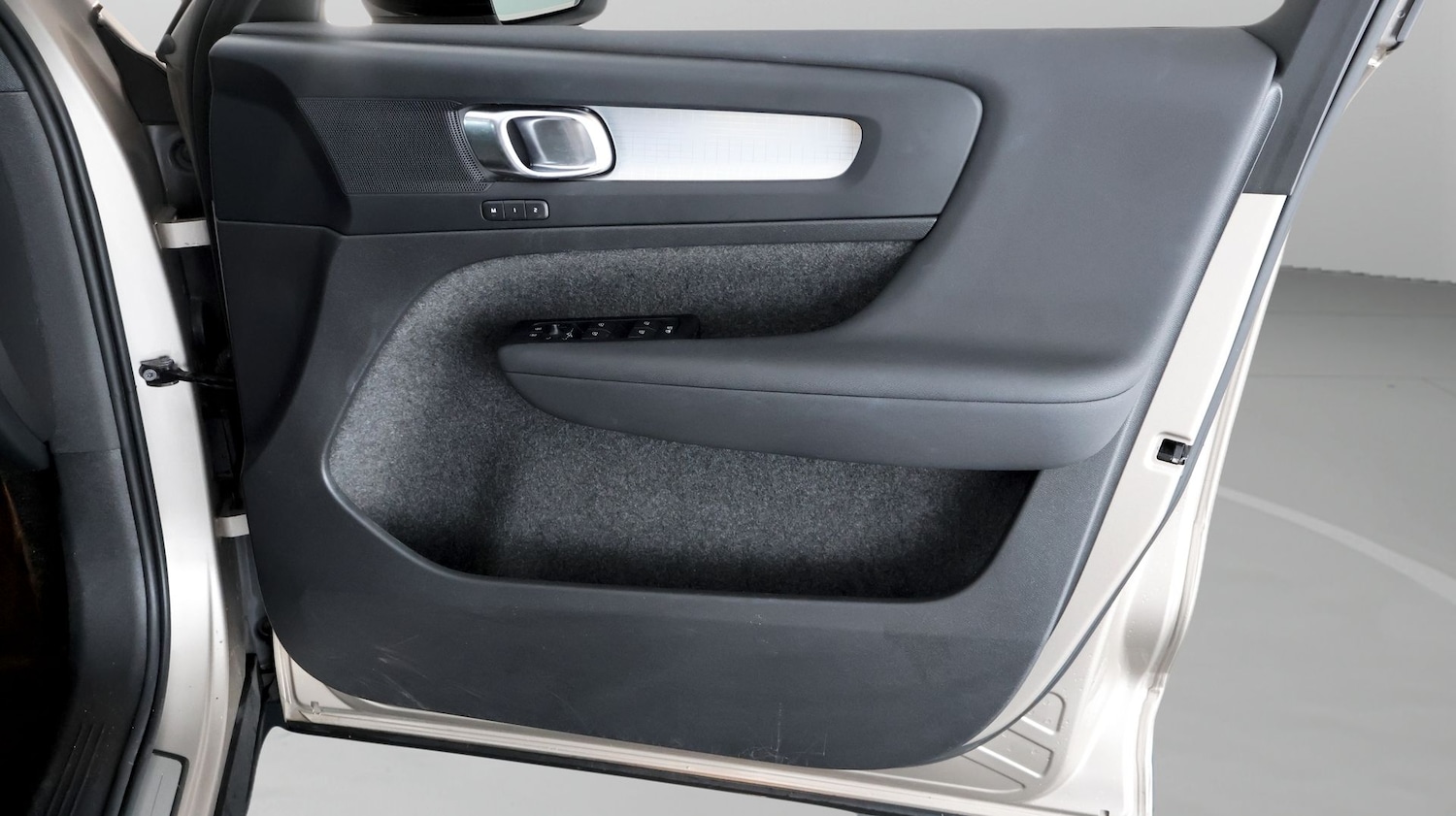 Used Volvo XC40 for sale - 77477985: Photo 14