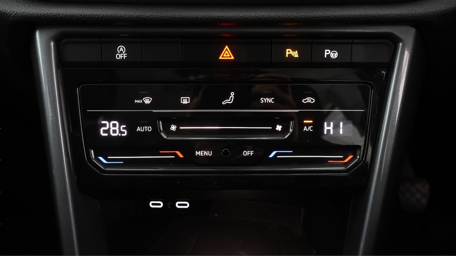 Used Volkswagen T-Roc 2023 for sale - 78123840: Photo 11