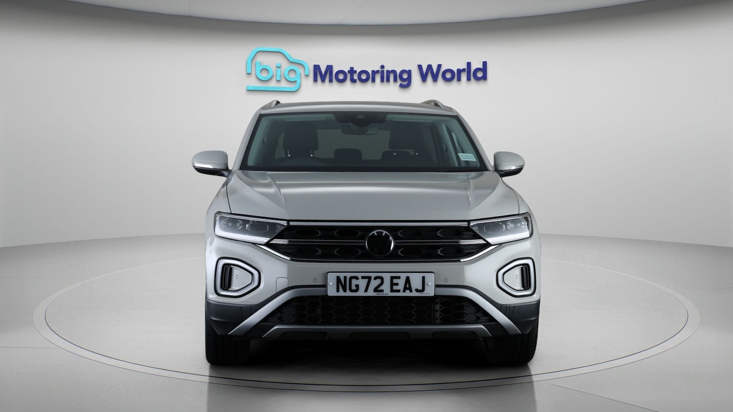 Used Volkswagen T-Roc 2023 for sale - 78123840: Photo 2