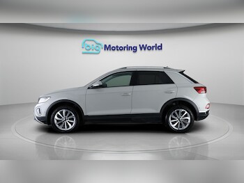 Used Volkswagen T-Roc 2023 for sale - 78123840: Photo