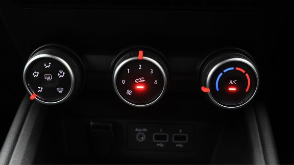 Used Renault Clio for sale - 76284434: Photo 13