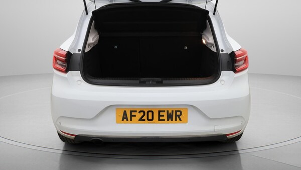 Used Renault Clio for sale - 76284434: Photo 18
