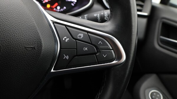 Used Renault Clio for sale - 76284434: Photo 25