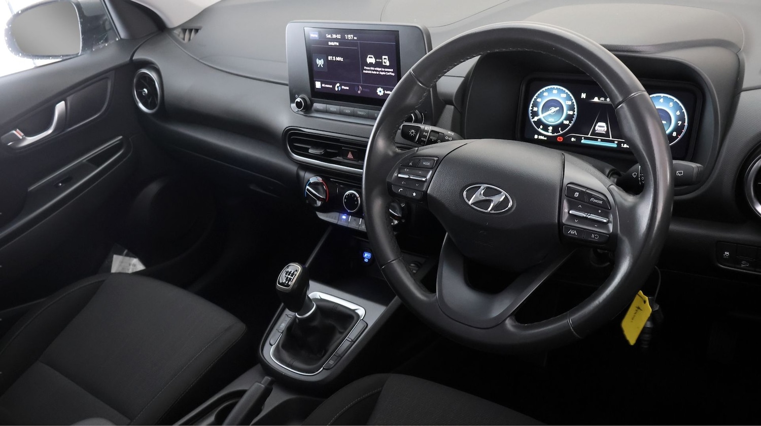 Used Hyundai KONA 2023 for sale - 77704239: Photo 9