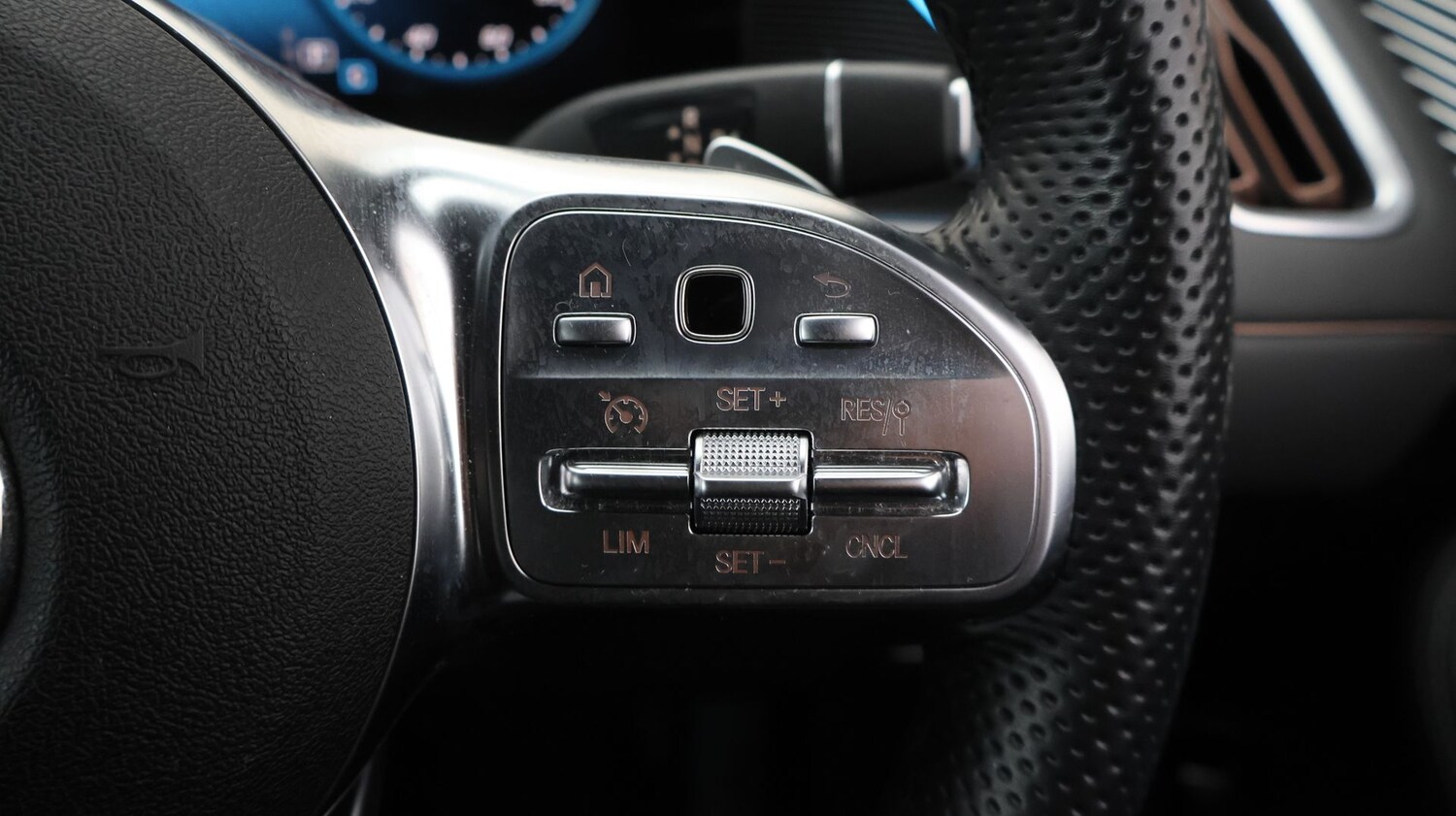 Used Mercedes-Benz EQC for sale - 77490148: Photo 25