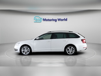 Used Skoda Octavia 2019 for sale - 77324591: Photo