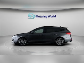 Used Ford Focus 2022 for sale - 77196401: Photo