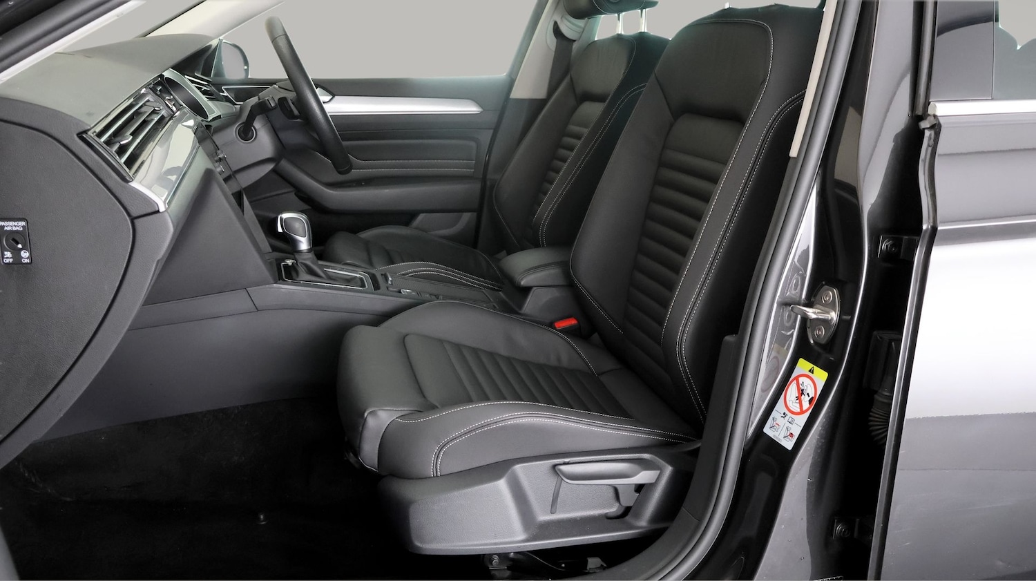 Used Volkswagen Passat 2023 for sale - 77381426: Photo 13